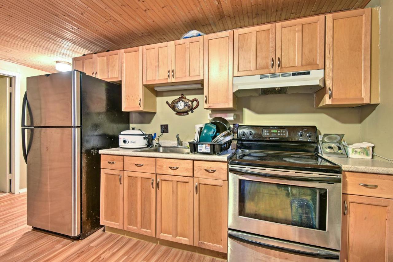 Cozy Arrowhead Lake Home With Sunroom And Pool Access! Pocono Lake Екстериор снимка