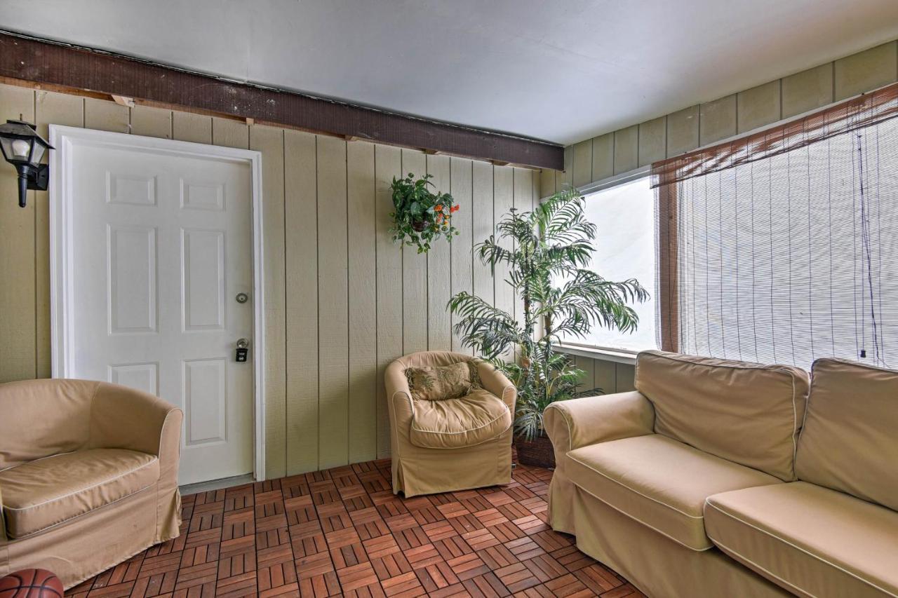 Cozy Arrowhead Lake Home With Sunroom And Pool Access! Pocono Lake Екстериор снимка
