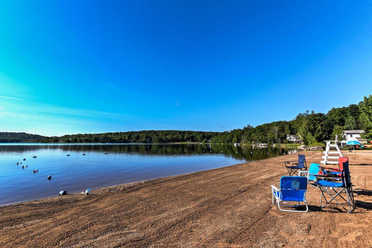 Cozy Arrowhead Lake Home With Sunroom And Pool Access! Pocono Lake Екстериор снимка